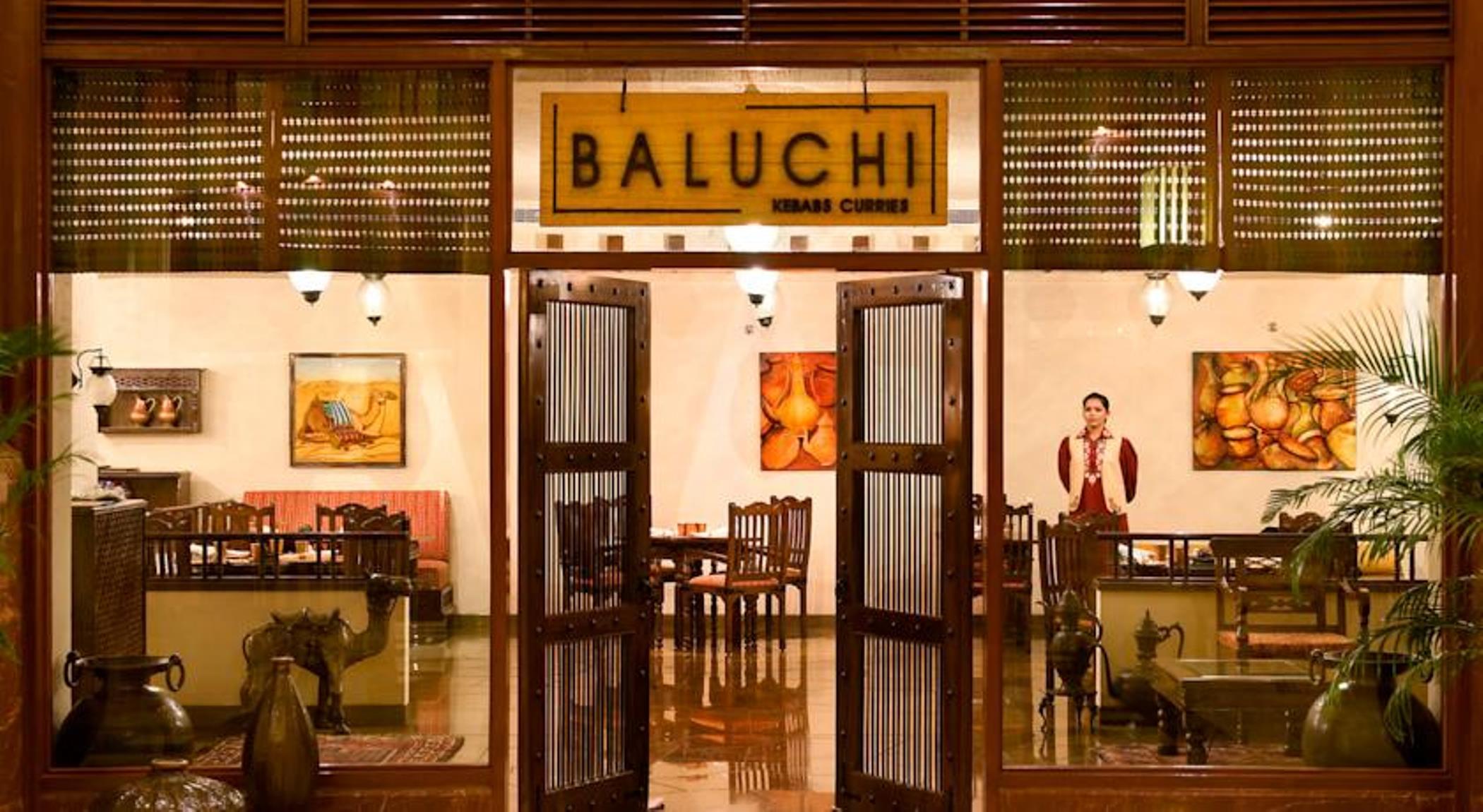 孟买拉利特酒店 外观 照片 A Baluchi restaurant in Hyderabad
