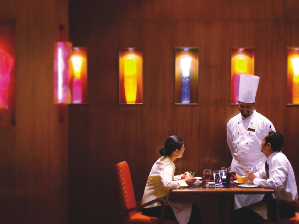 孟买拉利特酒店 餐厅 照片